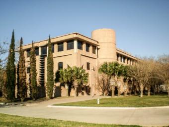 Picture of engineering building